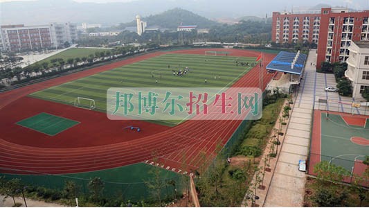 重慶市經(jīng)貿(mào)中等專(zhuān)業(yè)學(xué)校2016年報(bào)名條件、招生對(duì)象