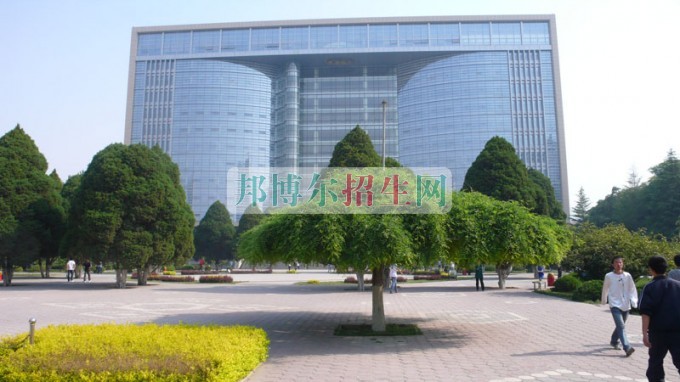 蘭州交通大學(xué)招生辦聯(lián)系電話(huà)