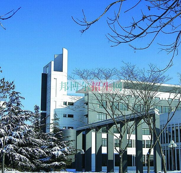 天津財經大學招生辦聯(lián)系電話