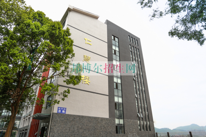 遵義職業(yè)技術(shù)學院網(wǎng)站網(wǎng)址