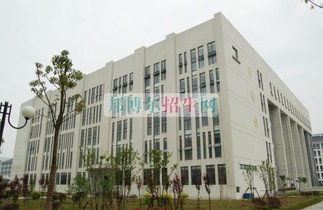中?？即髮：每紗? width=