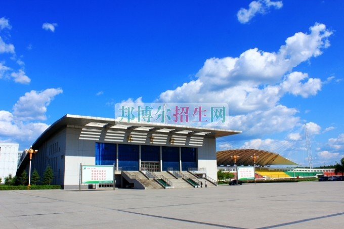 黑龍江農(nóng)墾科技職業(yè)學(xué)院招生辦聯(lián)系電話(huà)