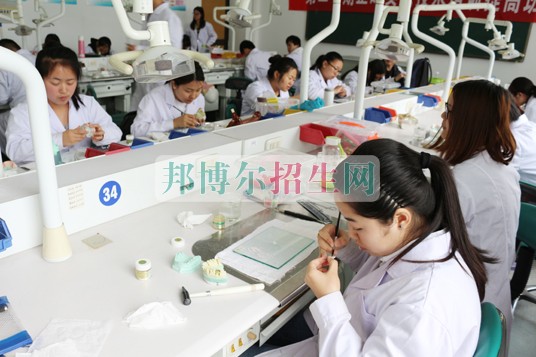 中?？谇会t(yī)學怎么考大專