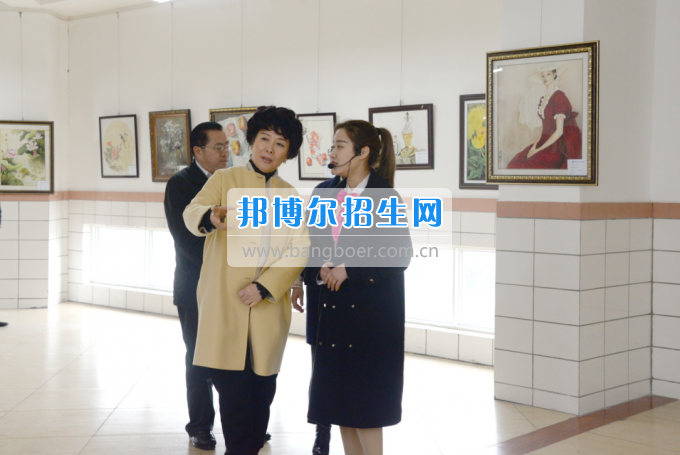 市委常委、宣傳部長潘梅到川南幼兒師范高等?？茖W校調(diào)研思想政治工作