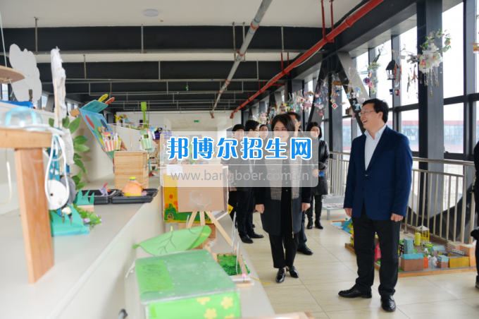 川南幼兒師范高等?？茖W(xué)校作“互聯(lián)網(wǎng)+教育”專題報告