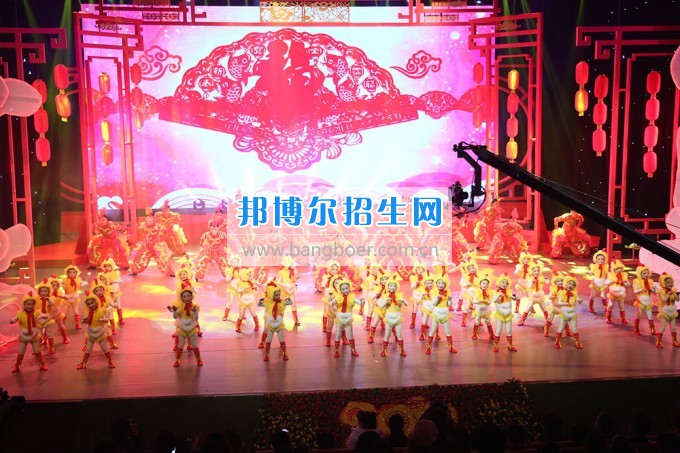 川北幼兒師范高等?？茖W校參演廣元春晚 服務地方文化