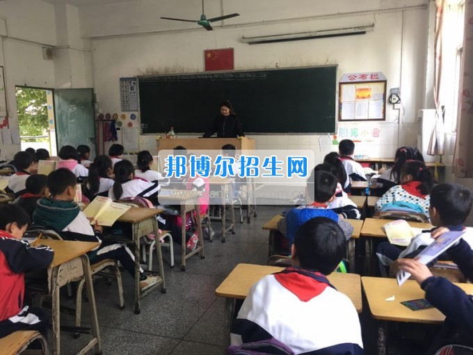 川北幼兒師范高等?？茖W(xué)校職場揚帆 逐夢起航