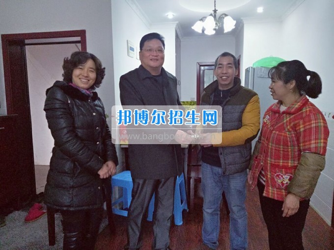 重慶航天職業(yè)技術(shù)學(xué)院關(guān)心學(xué)生生活、關(guān)注學(xué)生成長(zhǎng)