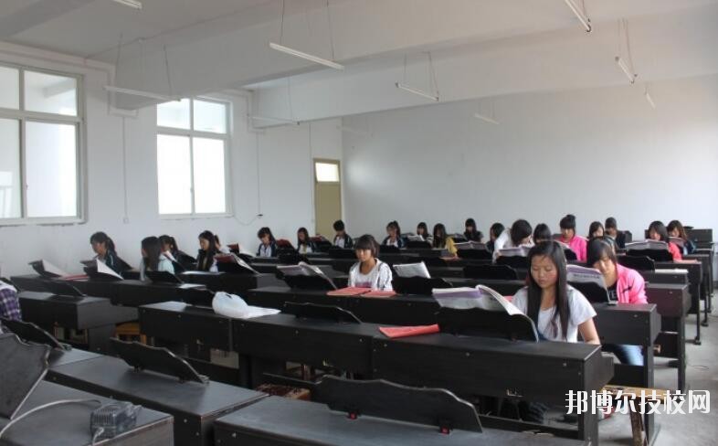貴州興仁民族職業(yè)技術(shù)學(xué)校2020年學(xué)費、收費多少