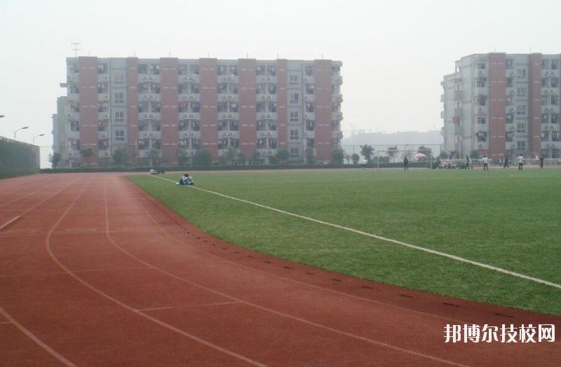 重慶龍門浩職業(yè)中學(xué)校2020年報(bào)名條件、招生要求、招生對象