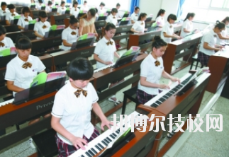 蘭州女子中等專業(yè)學校2020年學費、收費多少