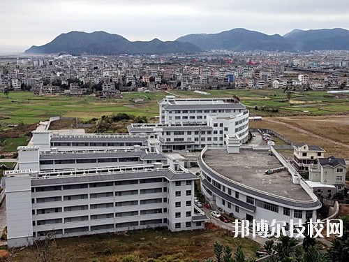 樂(lè)清市雁蕩山旅游學(xué)校2020年招生辦聯(lián)系電話(huà)