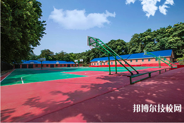 西安鐵道職業(yè)學(xué)校2020年報(bào)名條件、招生要求、招生對(duì)象