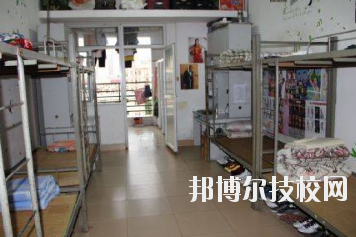 平?jīng)隼砉ぶ械葘?zhuān)業(yè)學(xué)校2020年宿舍條件