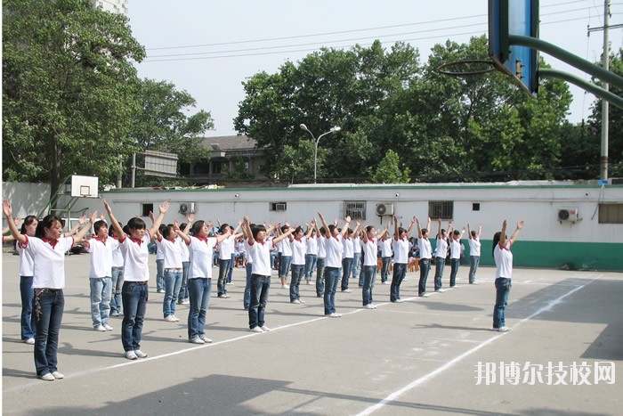 西安利君醫(yī)藥技工學(xué)校2020年報名條件、招生要求、招生對象 