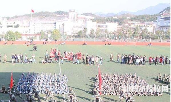 平塘中等職業(yè)學校2020年報名條件、招生要求、招生對象