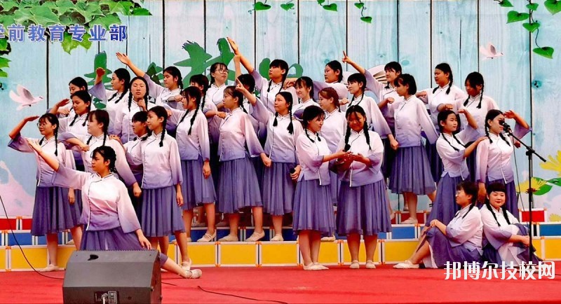 邢臺(tái)現(xiàn)代職業(yè)學(xué)校2020年報(bào)名條件、招生要求、招生對(duì)象