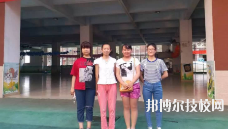 靖遠職業(yè)中等專業(yè)學(xué)校2020年學(xué)費、收費多少