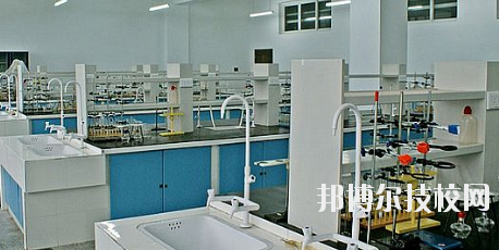 甘肅石化技師學(xué)院2020年報(bào)名條件、招生要求、招生對(duì)象