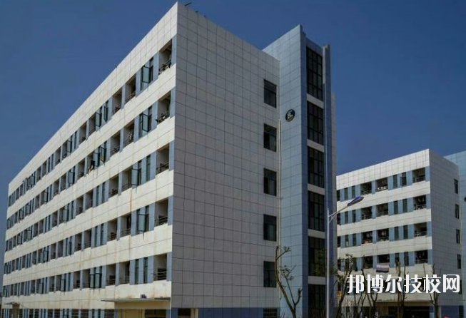 鄱陽衛(wèi)生學(xué)校2020年報(bào)名條件、招生要求、招生對象 