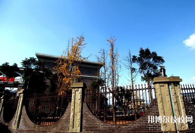 重慶財(cái)政學(xué)校2020年報(bào)名條件、招生要求、招生對(duì)象