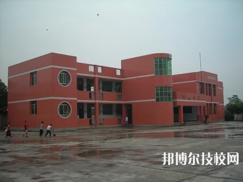 清鎮(zhèn)中等職業(yè)技術(shù)學(xué)校怎么樣、好不好