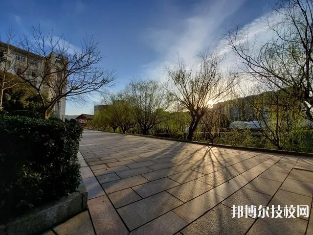 北侖職業(yè)高級(jí)中學(xué)2020年報(bào)名條件、招生要求、招生對(duì)象