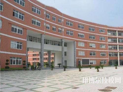 贛州第一職業(yè)技術(shù)學(xué)校2020年報名條件、招生要求、招生對象