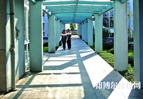 寧波經貿學校2020年學費、收費多少