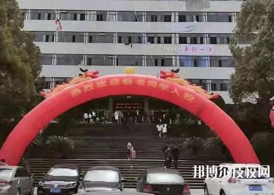 貴陽(yáng)精工科技學(xué)校2020年學(xué)費(fèi)、收費(fèi)多少