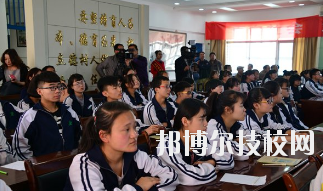 蘭州旅游職業(yè)學校2020年報名條件、招生要求、招生對象
