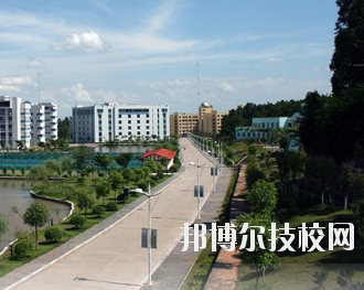 重慶益民技工學(xué)校2020年報(bào)名條件、招生要求、招生對(duì)象