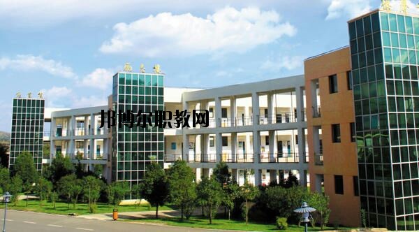 昆明機(jī)電工程學(xué)校2020年報(bào)名條件、招生要求、招生對象