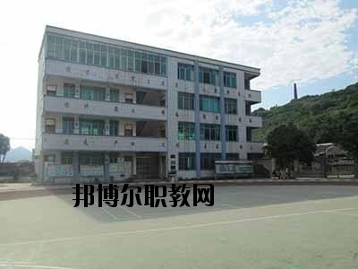 貴州羅甸中等職業(yè)學(xué)校2020年報(bào)名條件、招生要求、招生對(duì)象