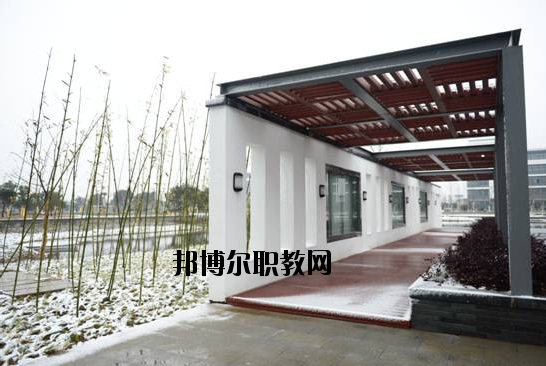 江蘇高港中等專業(yè)學(xué)校怎么樣、好不好