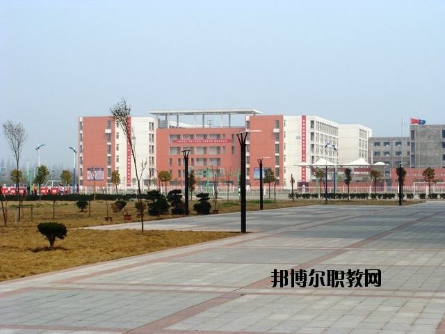 崇仁職業(yè)教育中心2020年報(bào)名條件、招生要求、招生對(duì)象 