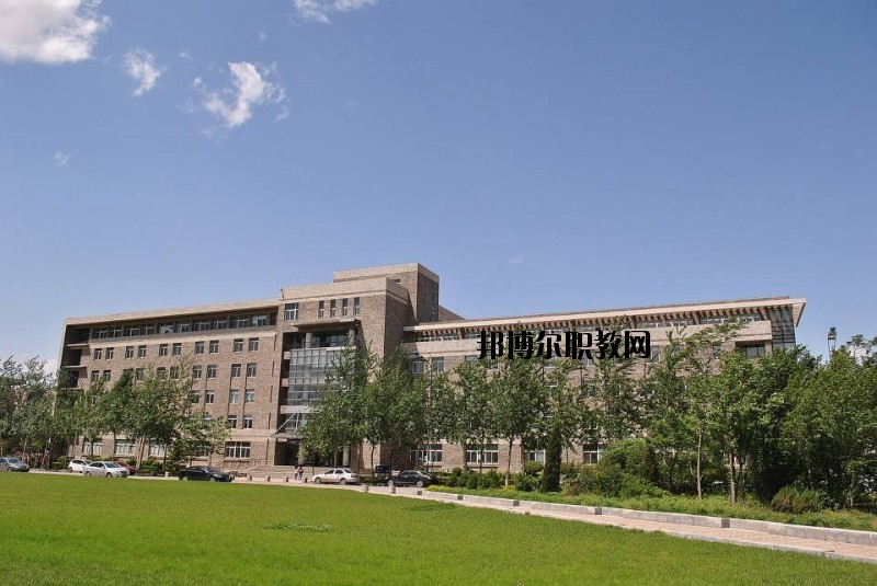 恩施中等職業(yè)技術學校2020年報名條件、招生要求、招生對象
