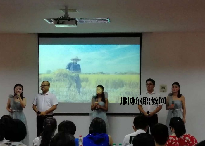 廣豐區(qū)信息技術(shù)學(xué)校怎么樣、好不好