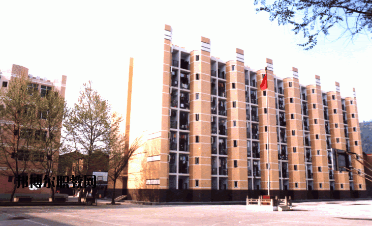 達州風(fēng)華職業(yè)技術(shù)學(xué)校2020年報名條件、招生要求、招生對象