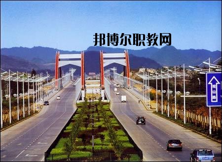 貴州省城鄉(xiāng)建設(shè)學(xué)校怎么樣、好不好