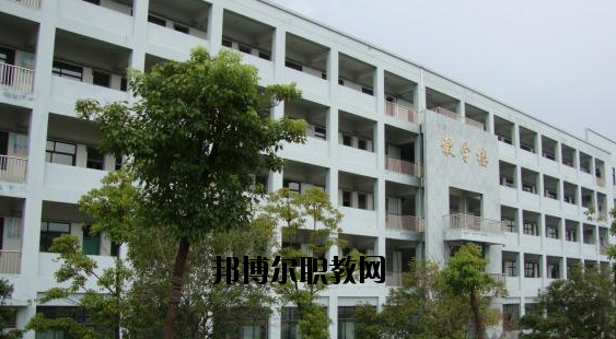 寧波興港職業(yè)高級中學(xué)2020年報名條件、招生要求、招生對象