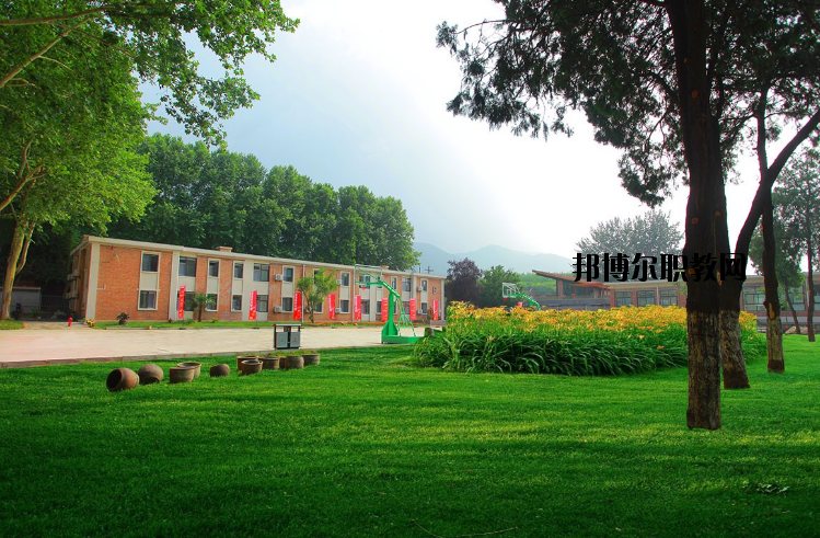 西安八一中等職業(yè)學(xué)校2020年招生辦聯(lián)系電話(huà)