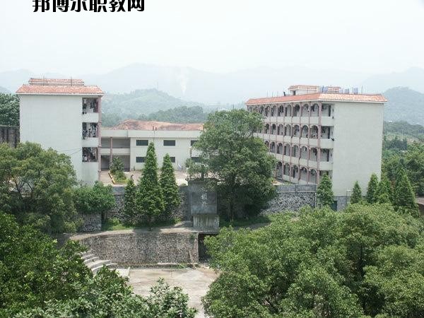 萍鄉(xiāng)電子工業(yè)學(xué)校2020年報(bào)名條件、招生要求、招生對(duì)象