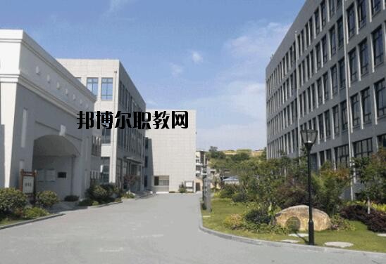 舟山市普陀區(qū)職業(yè)技術(shù)教育中心2020年招生辦聯(lián)系電話(huà)