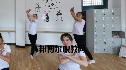 武威勞動服務(wù)技工學(xué)校2020年學(xué)費、收費多少