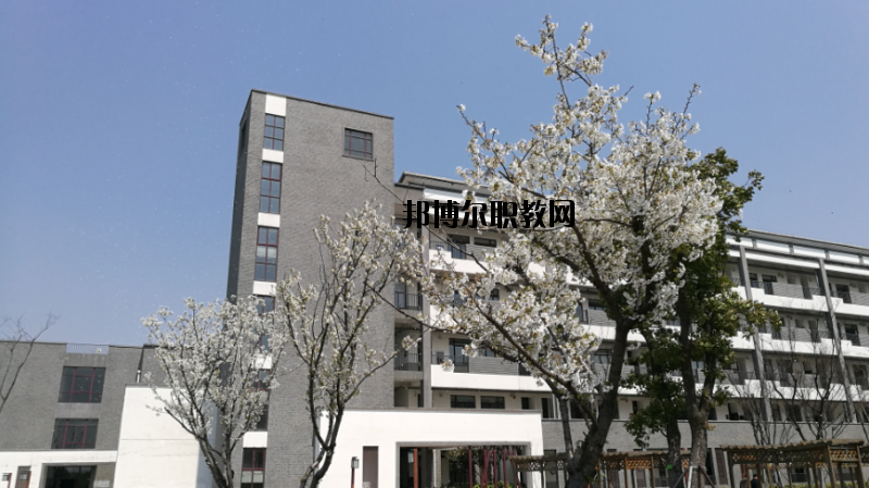 蘇州高等幼兒師范學(xué)校2020年報(bào)名條件、招生要求、招生對(duì)象
