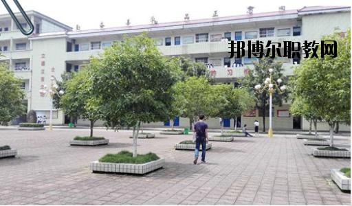 萍鄉(xiāng)福田職業(yè)中學(xué)2020年報(bào)名條件、招生要求、招生對(duì)象