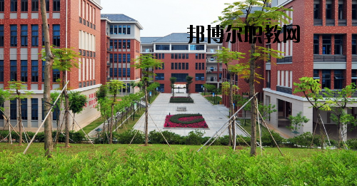 東莞輕工業(yè)學校2020年報名條件、招生要求、招生對象