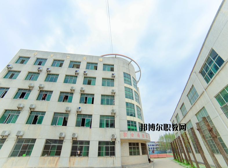黃岡技師學(xué)院2020年報(bào)名條件、招生要求、招生對(duì)象