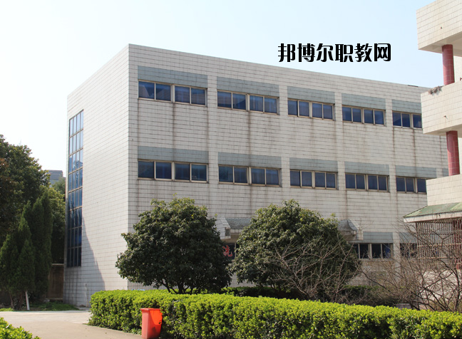 蘇州衛(wèi)生職業(yè)學(xué)校2020年報(bào)名條件、招生要求、招生對象